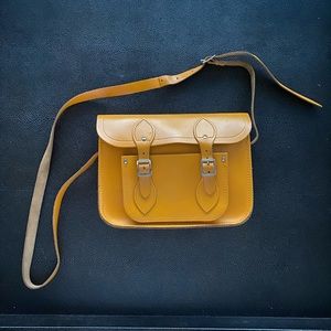 Cambridge satchel 11” Magnetic Satchel leather